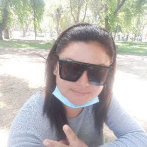 Meet your Posher, Carolina